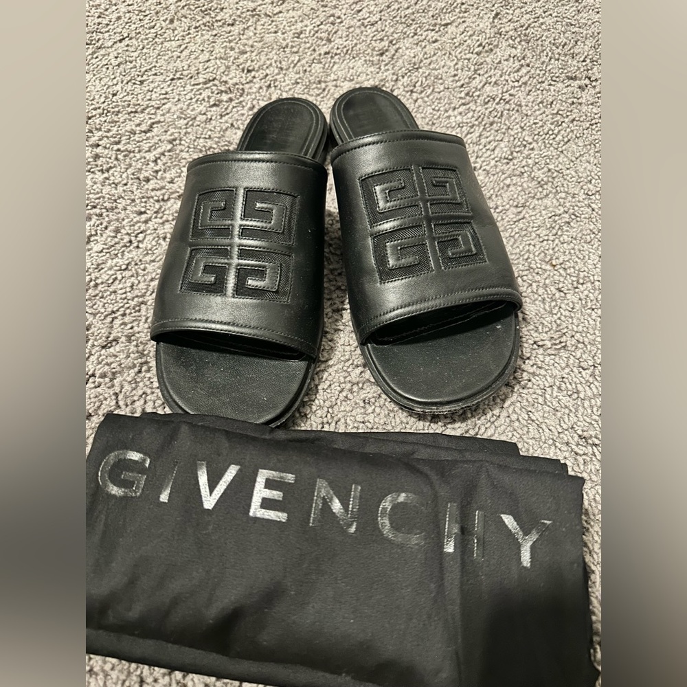 Givenchy 4G Logo Lambskin Leather Sandals